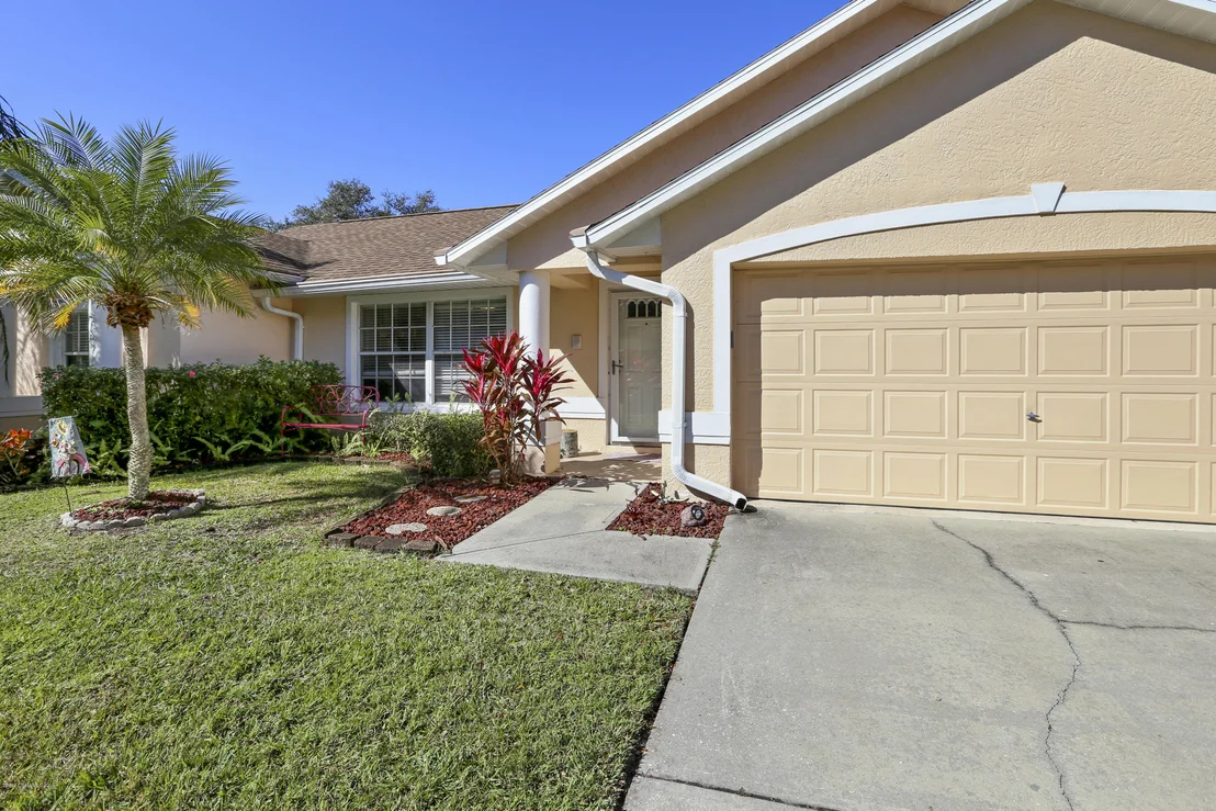 Photo of 3302 Lake View Circle