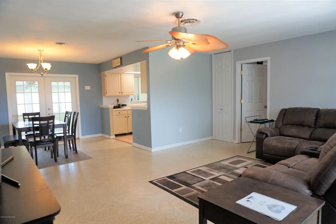 Photo of 1813 HUDSON Circle S