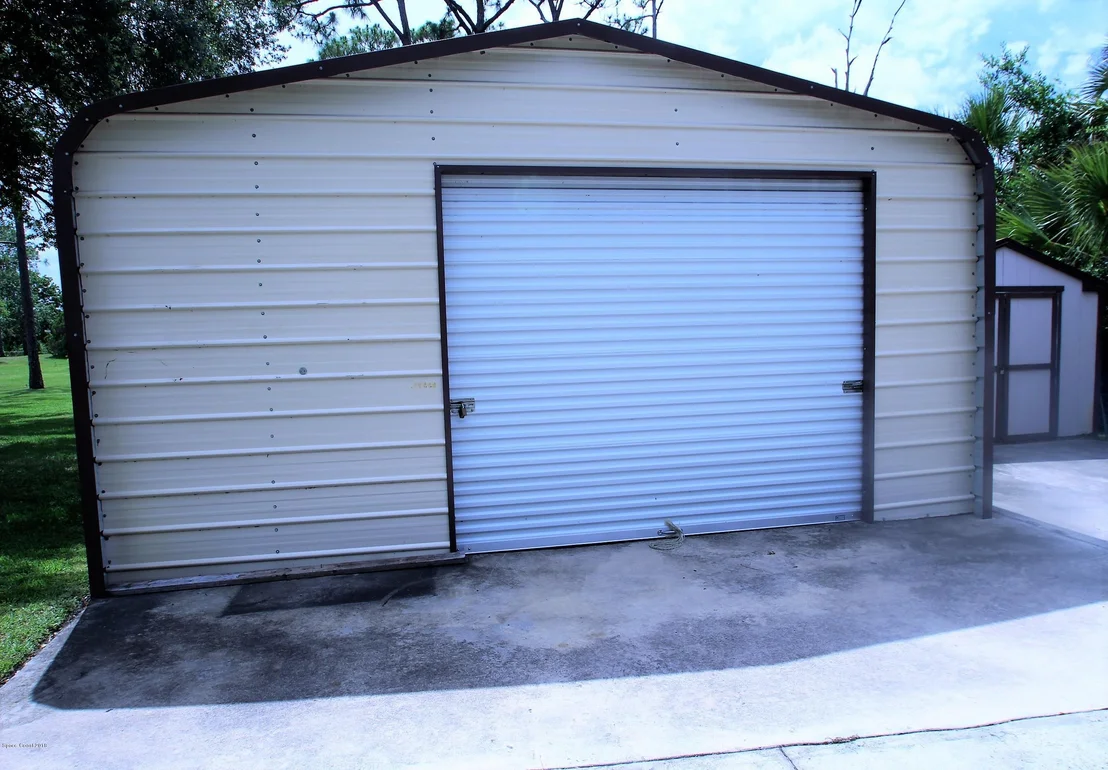 Photo of 2720 Weber Road
