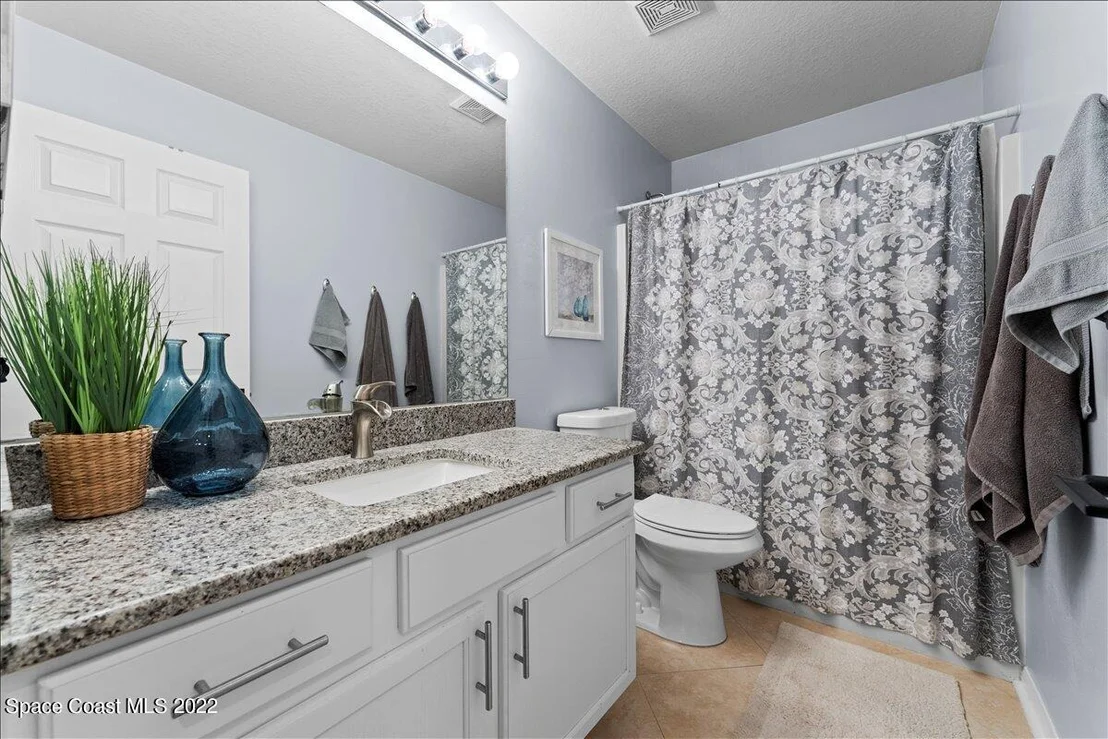 Photo of 890 Shaw Circle