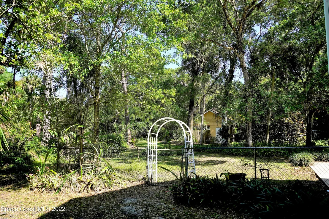 Photo of 686 Hammock Road