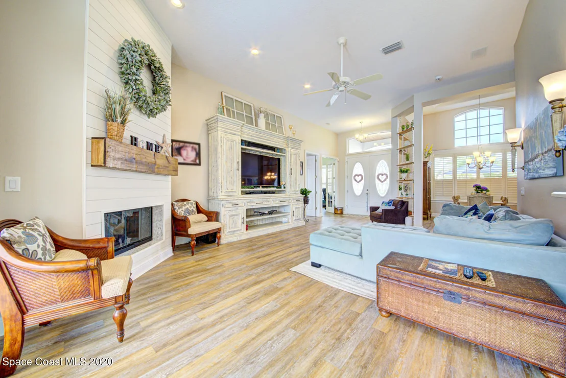 Photo of 328 Rio Villa Boulevard