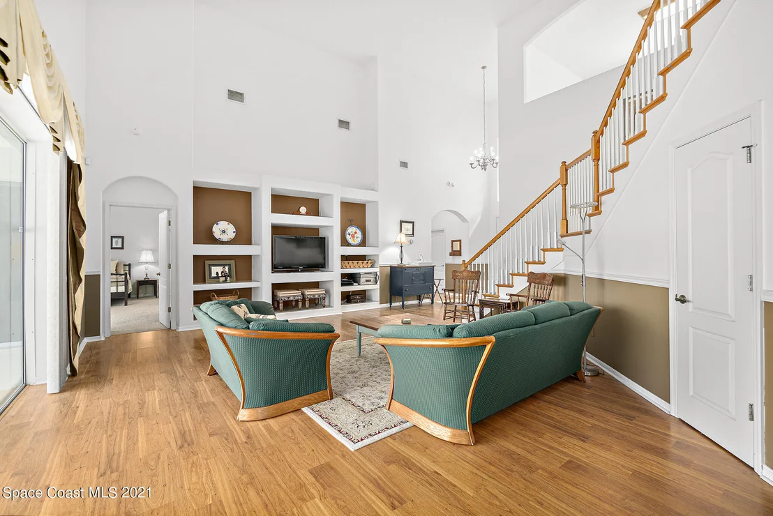 Photo of 5876 Arlington Circle