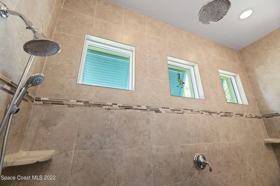 Photo of 130 7th Avenue