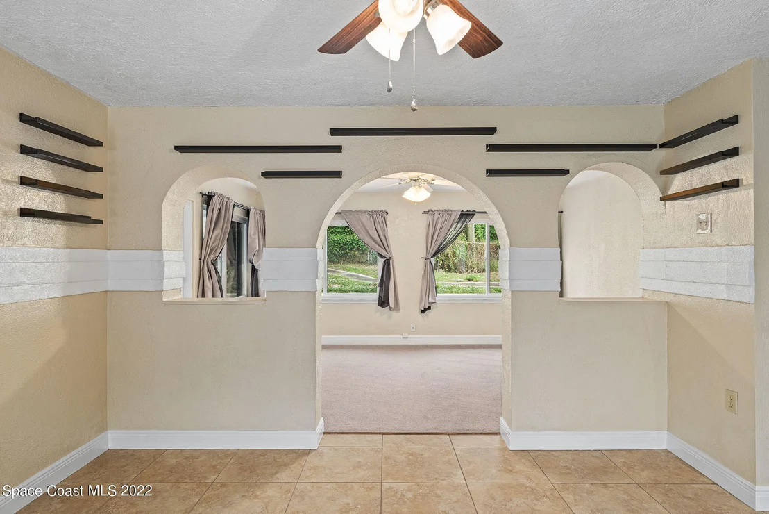 Photo of 32 Knollwood Drive