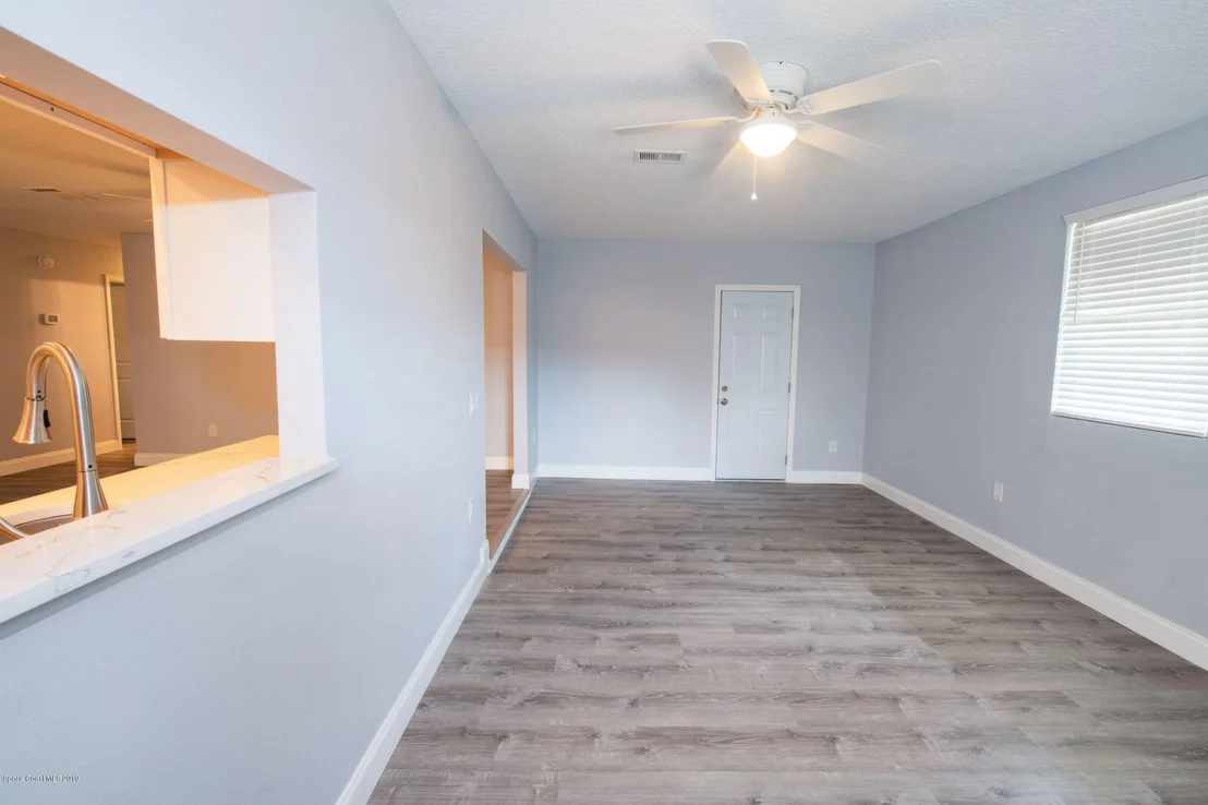 Photo of 1211 Bard Lane NE