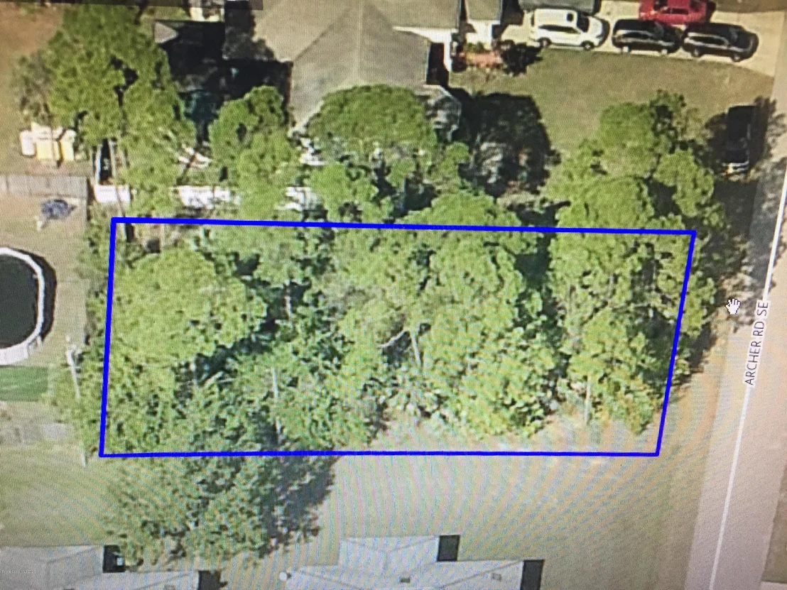 Photo of 486 Archer Road SE