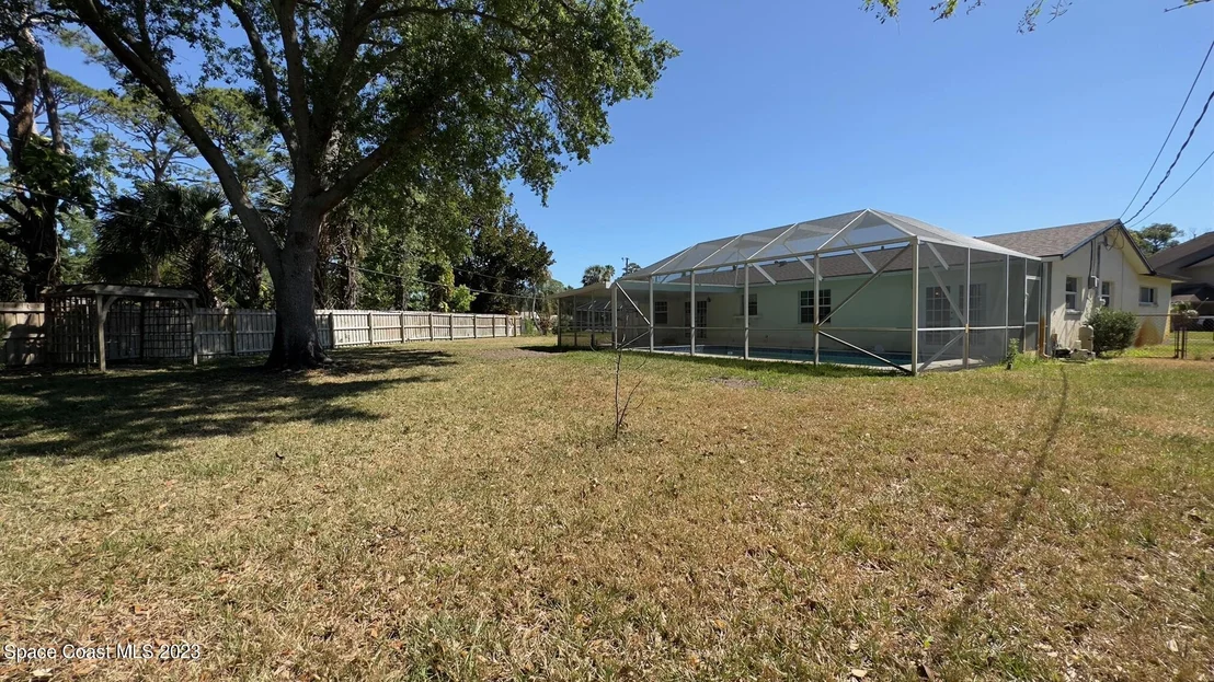 Photo of 1036 Fairway Lane