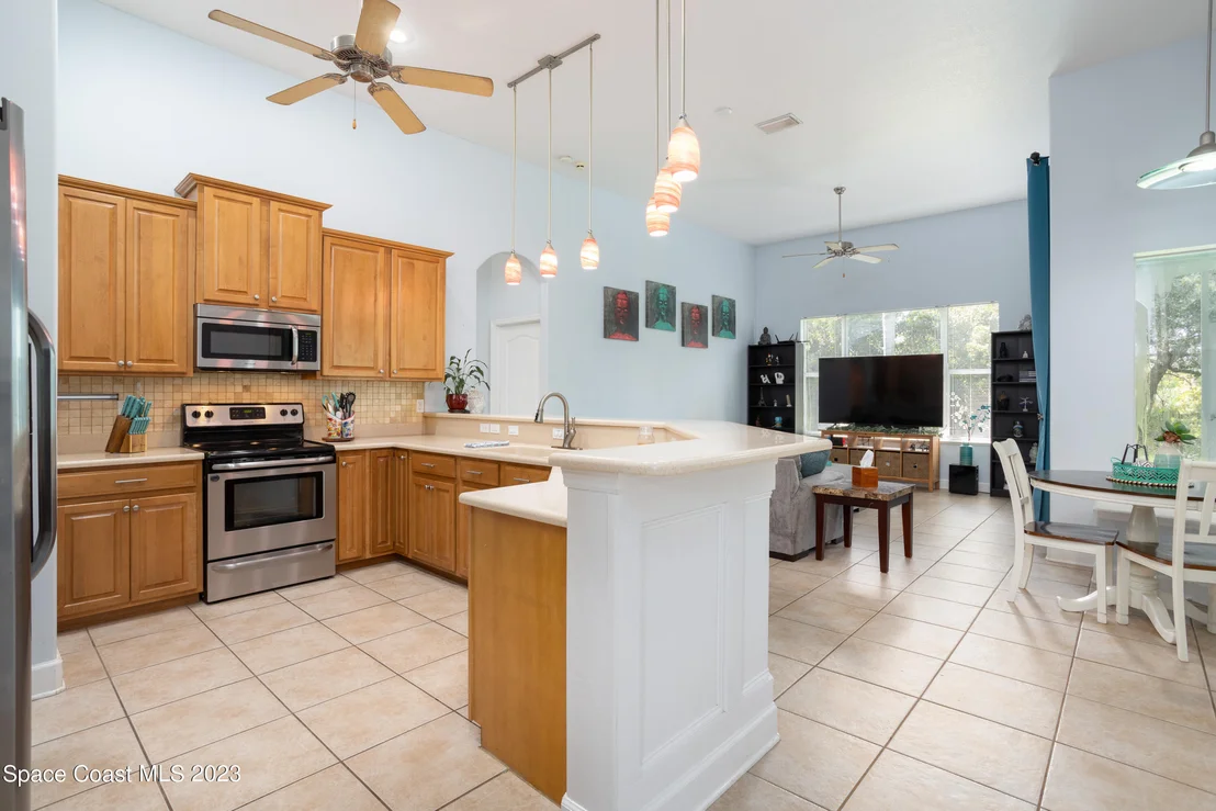 Photo of 1647 Auburn Lakes Drive