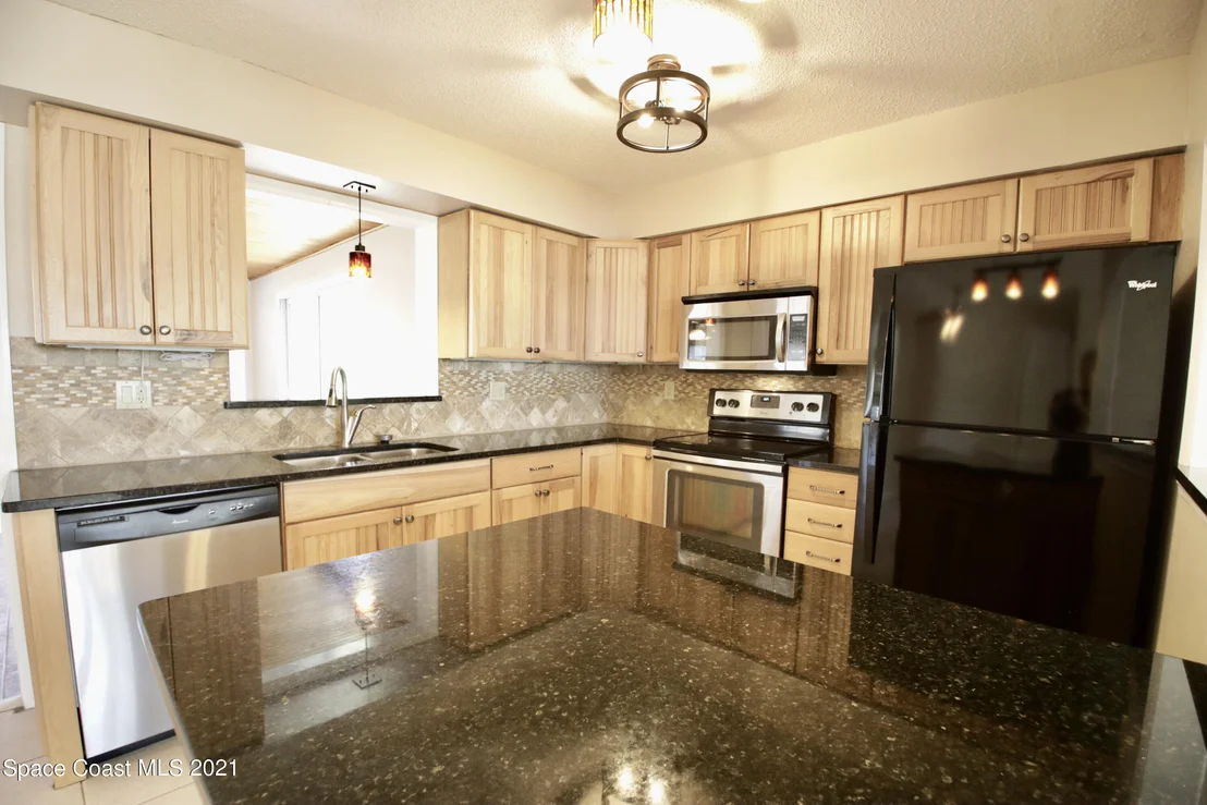 Photo of 918 Bermuda Avenue