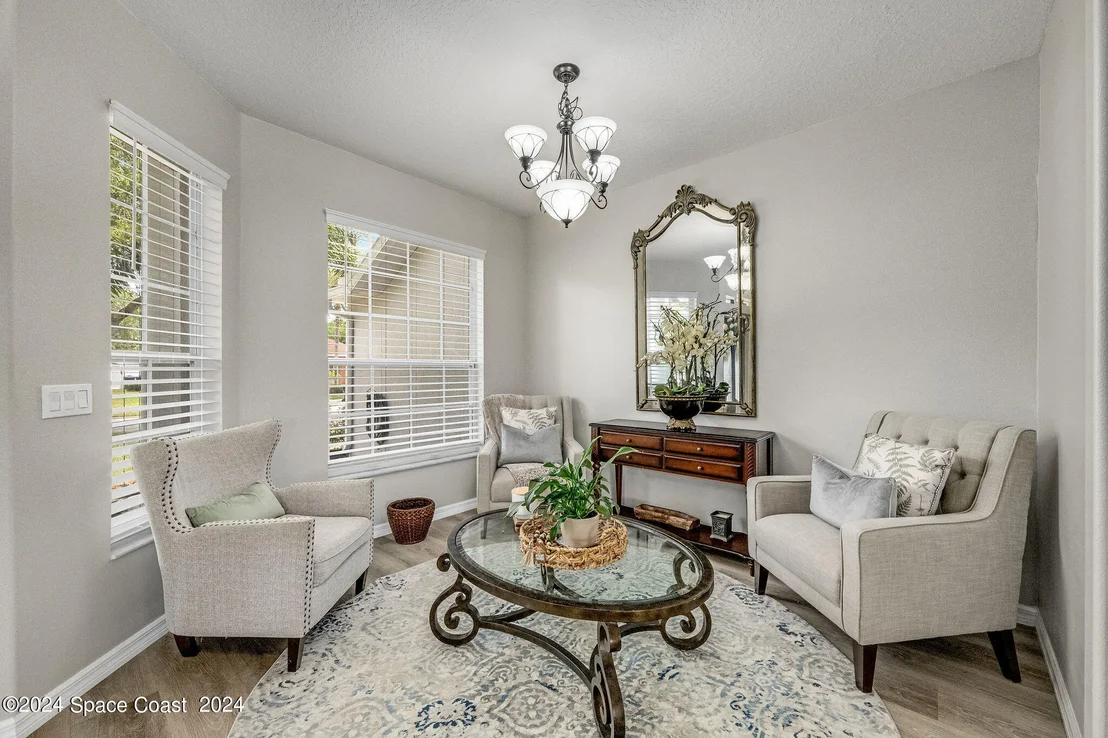 Photo of 1948 Windbrook Drive