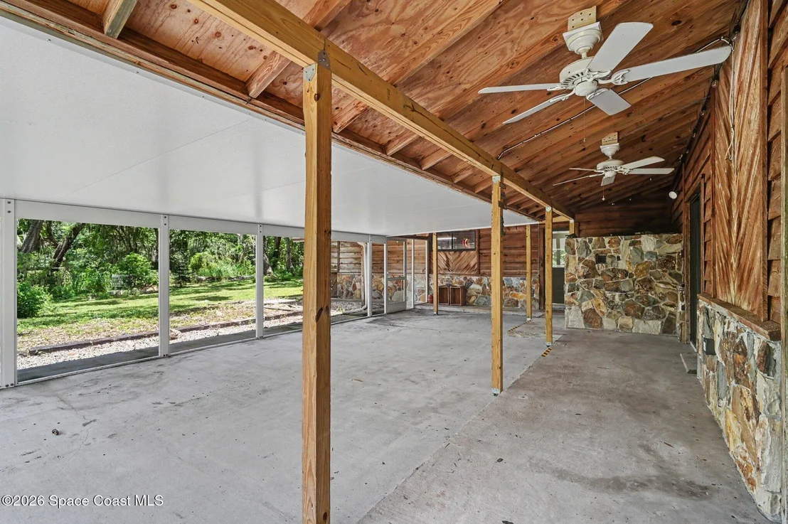 Photo of 2650 Lagrange Road
