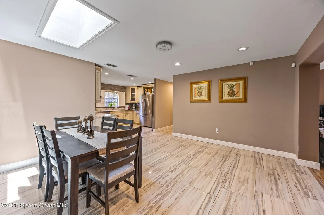 Photo of 1371 Gleneagles Way