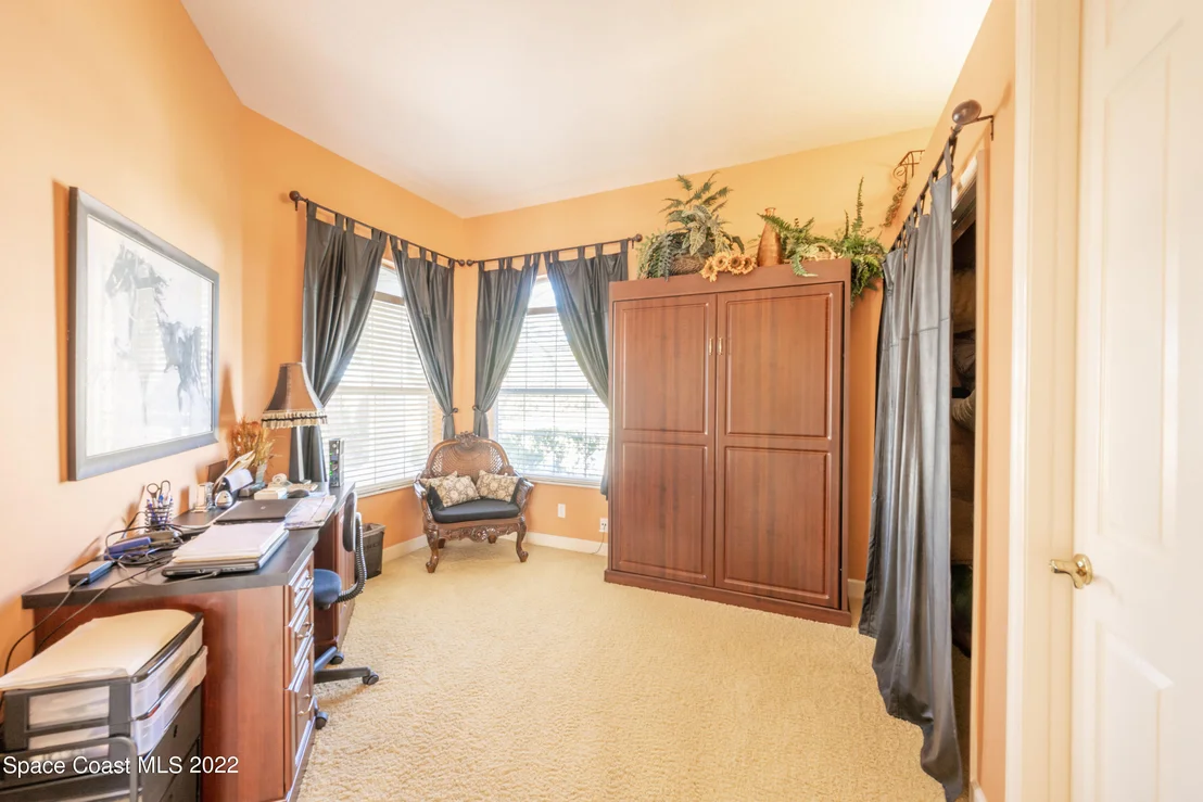 Photo of 981 Stratford Place