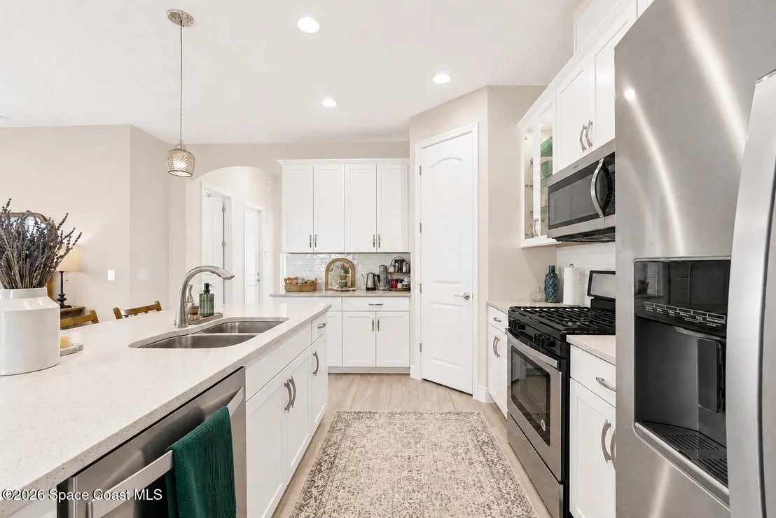 Photo of 2991 Casterton Drive