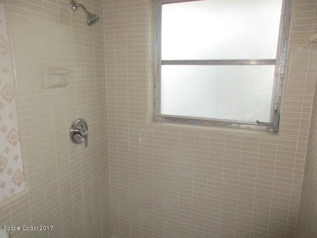 Photo of 811 Edwards Street NE
