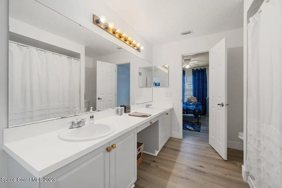Photo of 2643 Lowell Circle