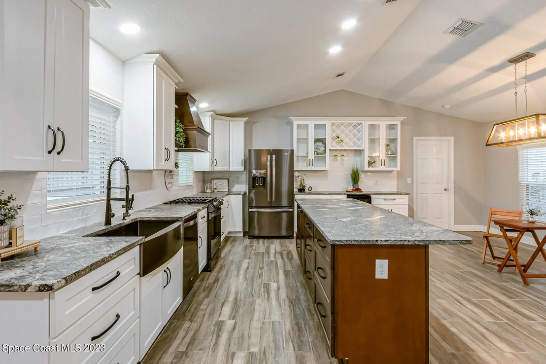 Photo of 1171 Meadow Lake Road