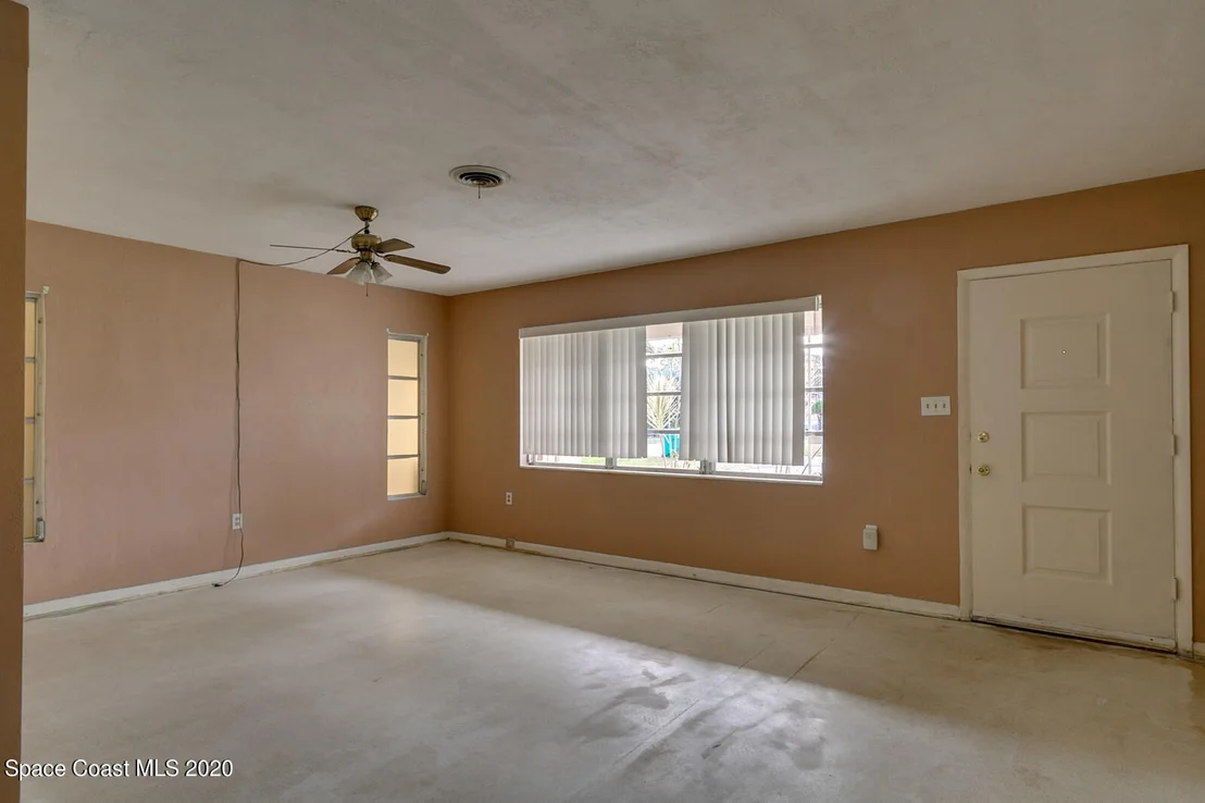 Photo of 3382 Alice Street