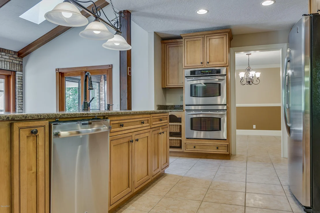 Photo of 4565 Lake Washington Road