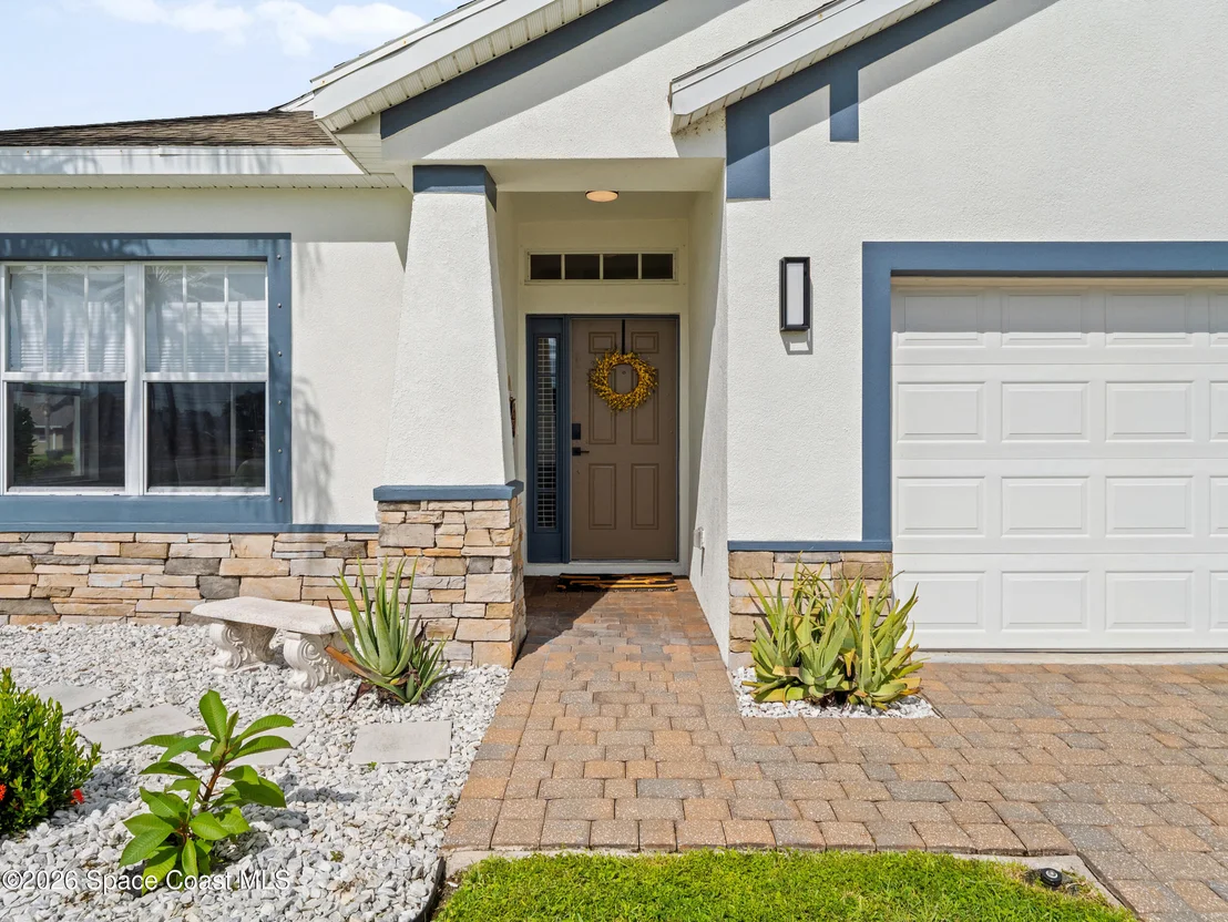 Photo of 1401 Bridgeport Circle