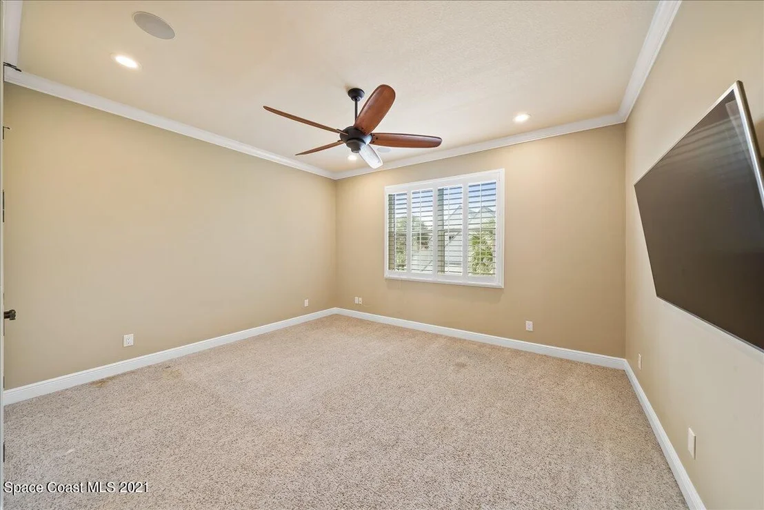 Photo of 300 2nd Avenue