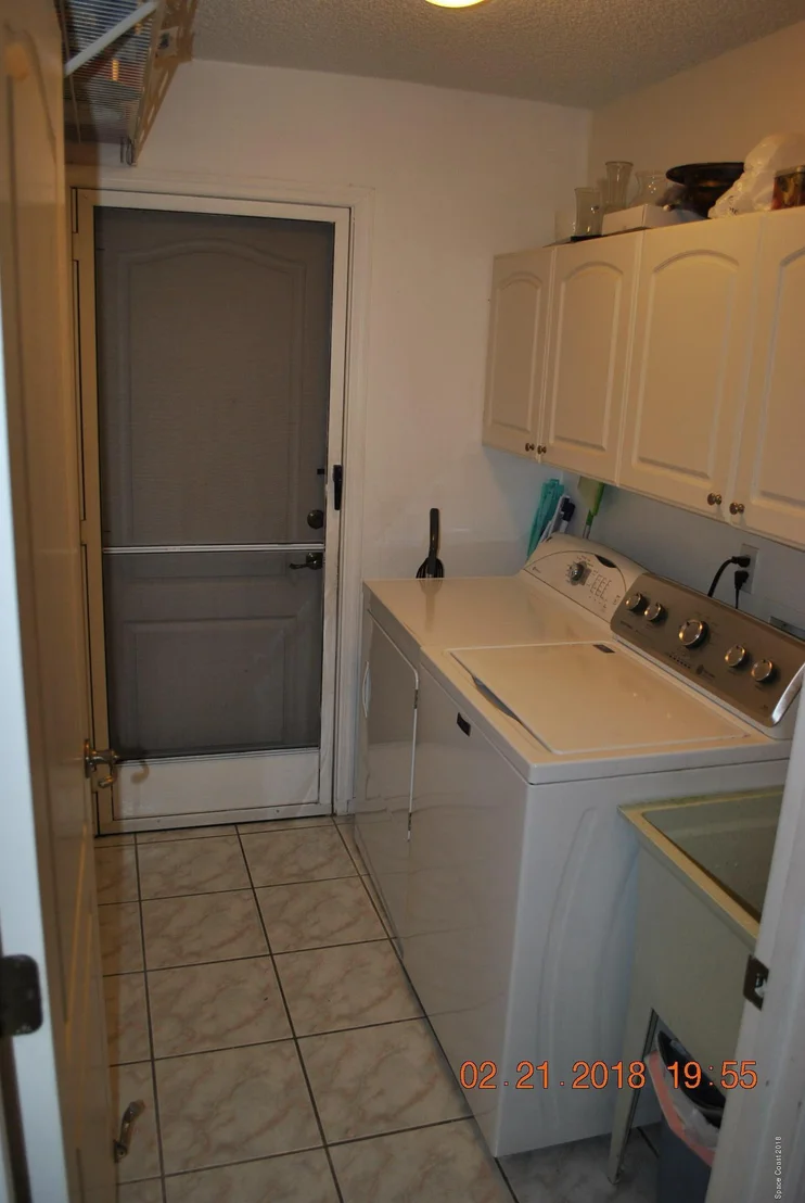 Photo of 889 Shoshone Lane