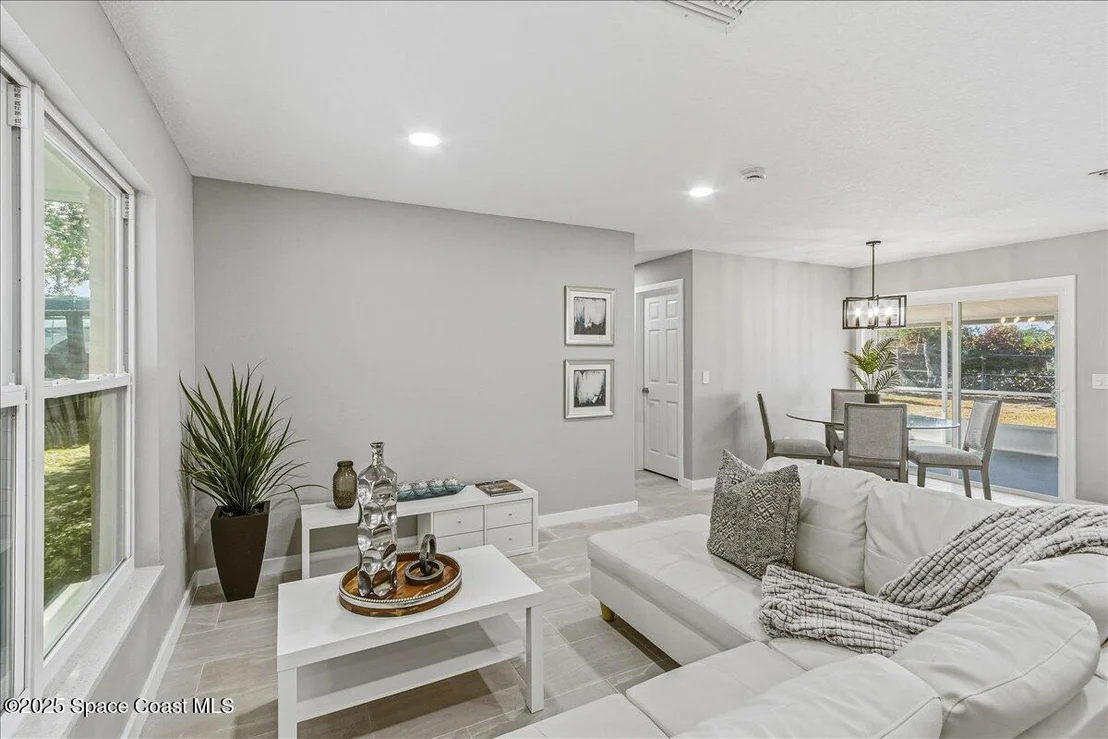 Photo of 2209 Iona Drive