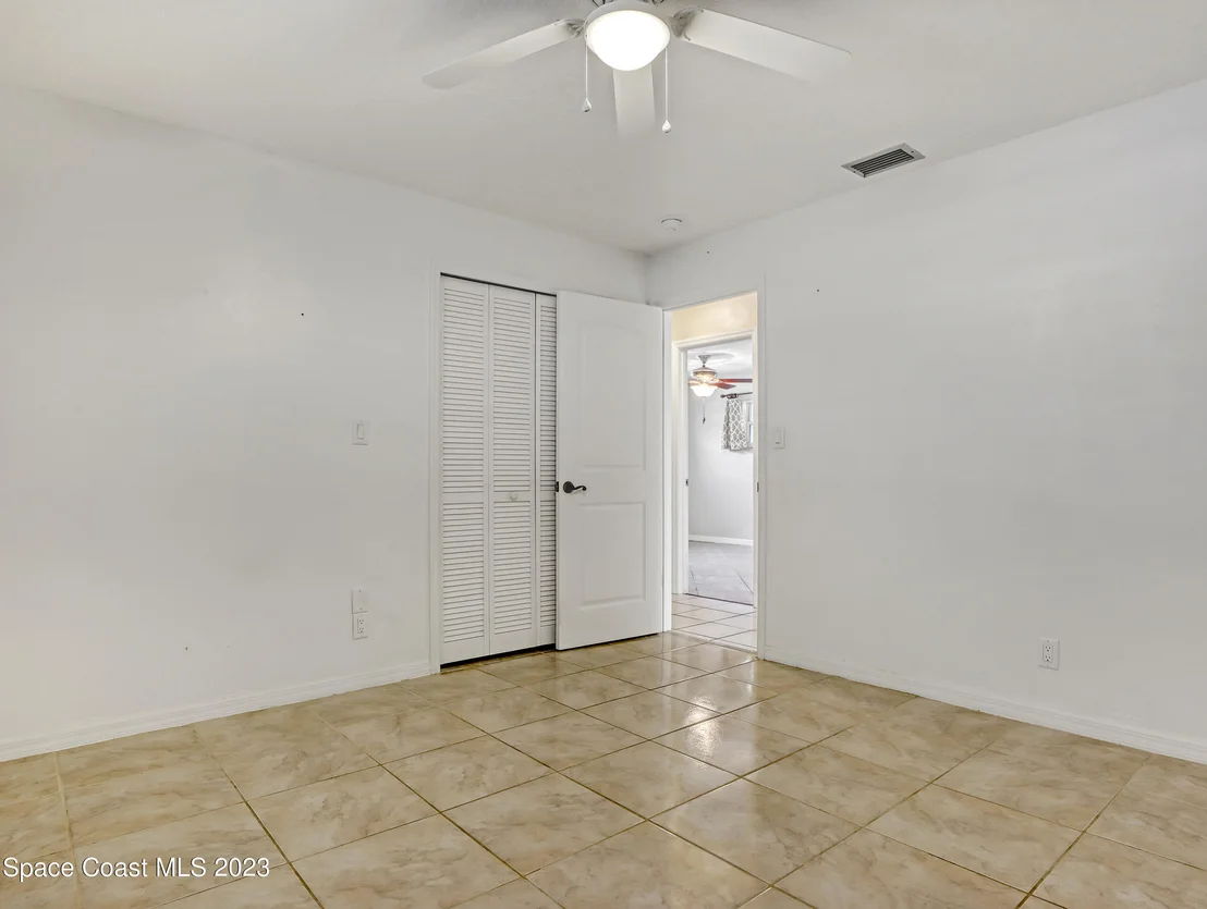 Photo of 355 Grant Avenue