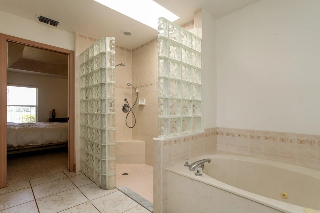 Photo of 5784 Newbury Circle