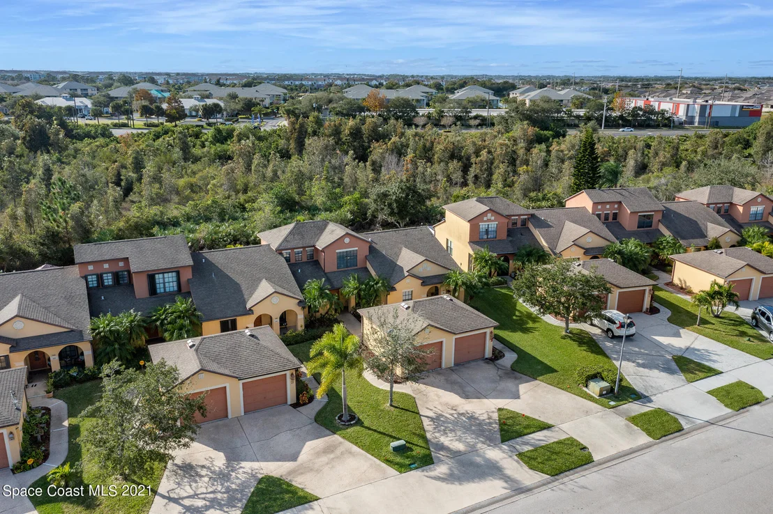 Photo of Unit 105 at 1160 Luminary Circle