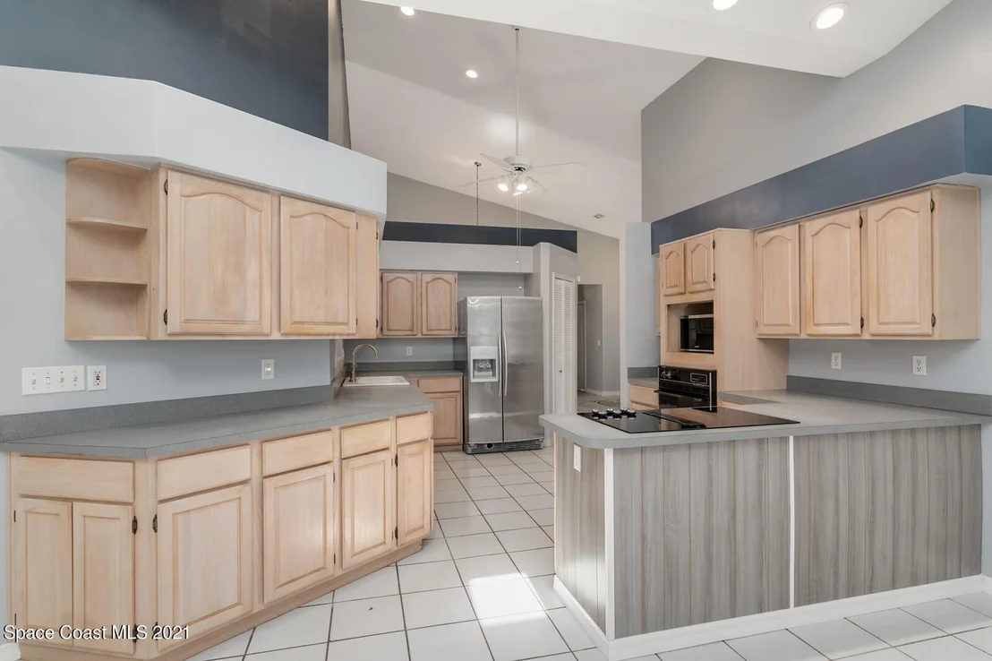 Photo of 7948 Timberlake Drive