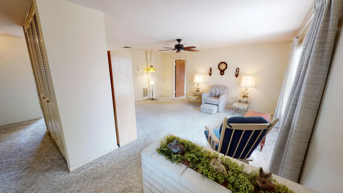 Photo of 566 Ford Circle E