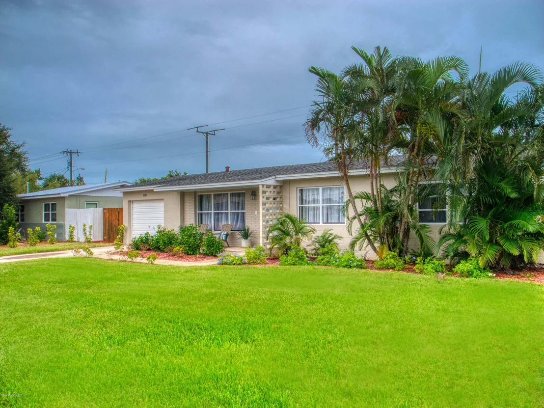 Photo of 220 Melaleuca Drive