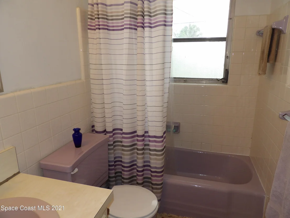 Photo of 797 Bianca Drive NE