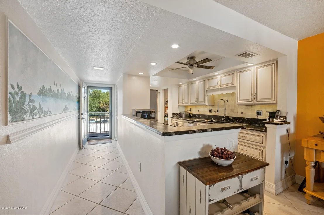 Photo of Unit 310 at 1025 Rockledge Drive