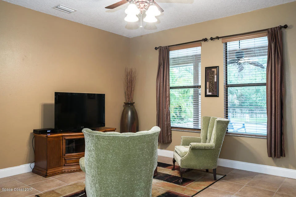 Photo of 5015 Timber Lane Drive
