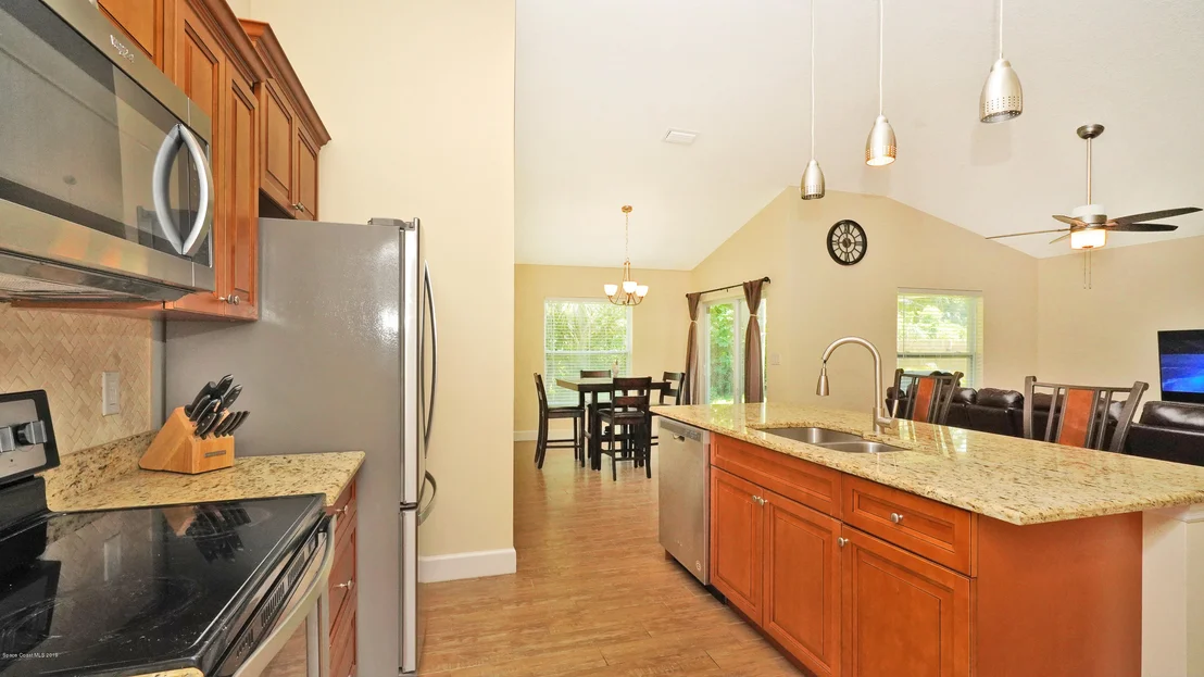 Photo of 1054 Barclay Drive