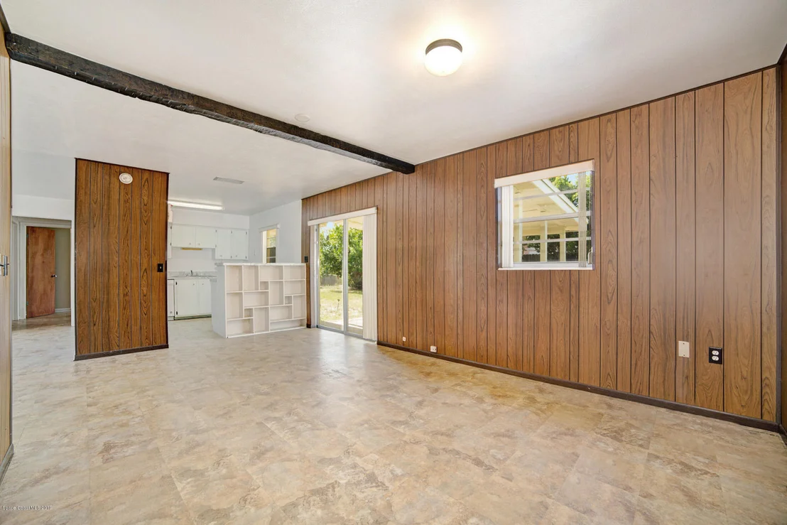 Photo of 906 Bristol Drive