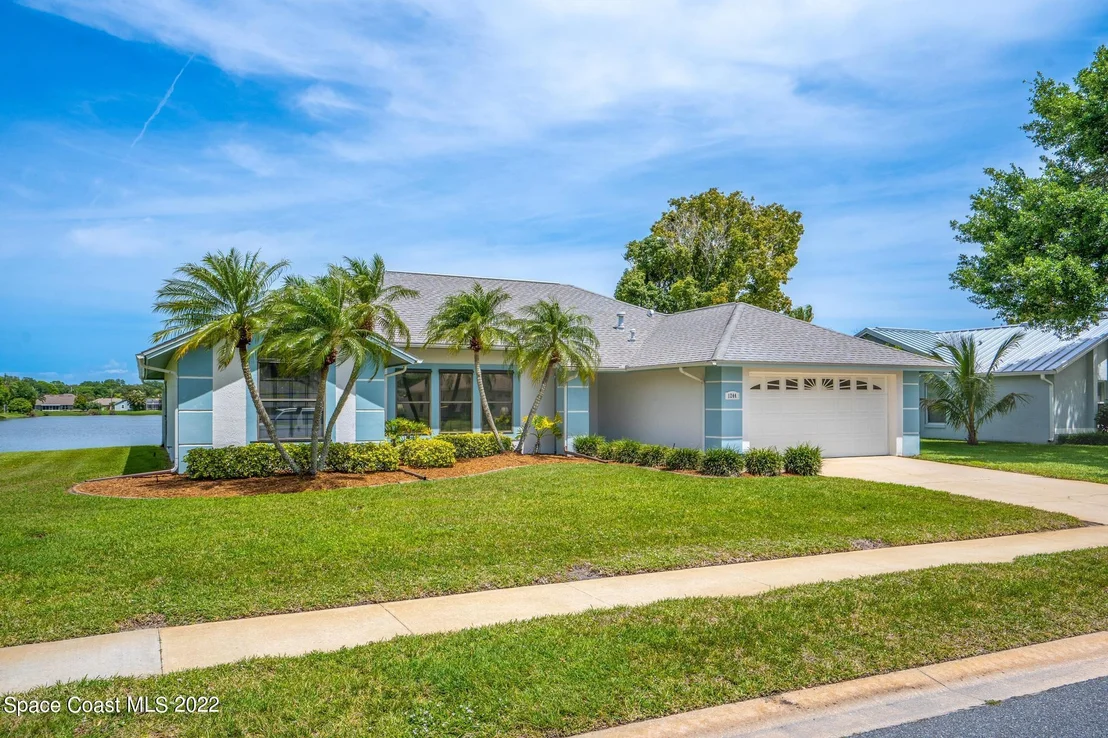 Photo of 1244 Lakeview Drive