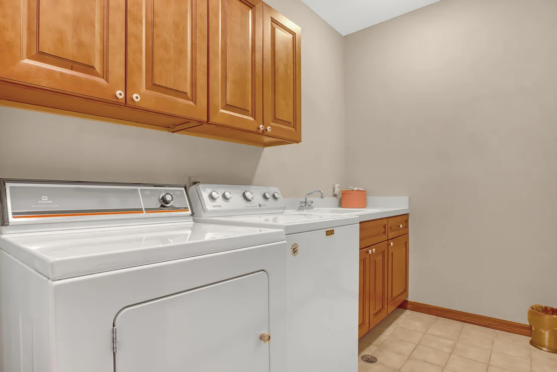 Photo of 561 Nightingale Drive