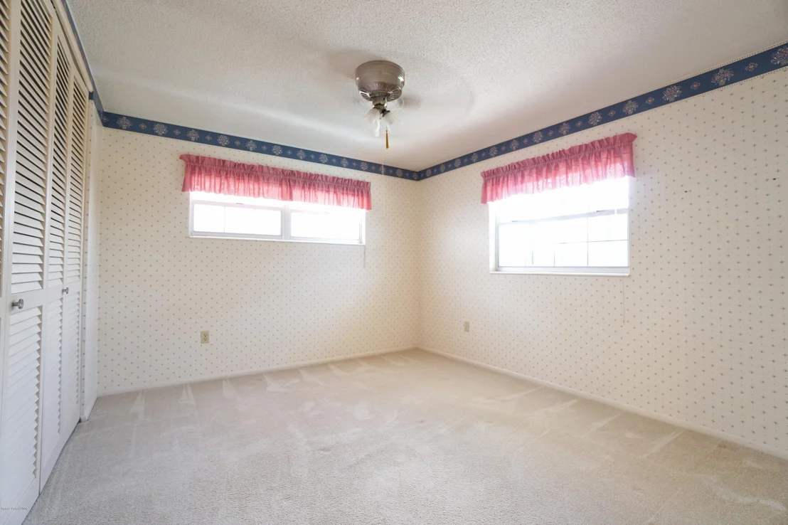 Photo of 913 Kings Post Road
