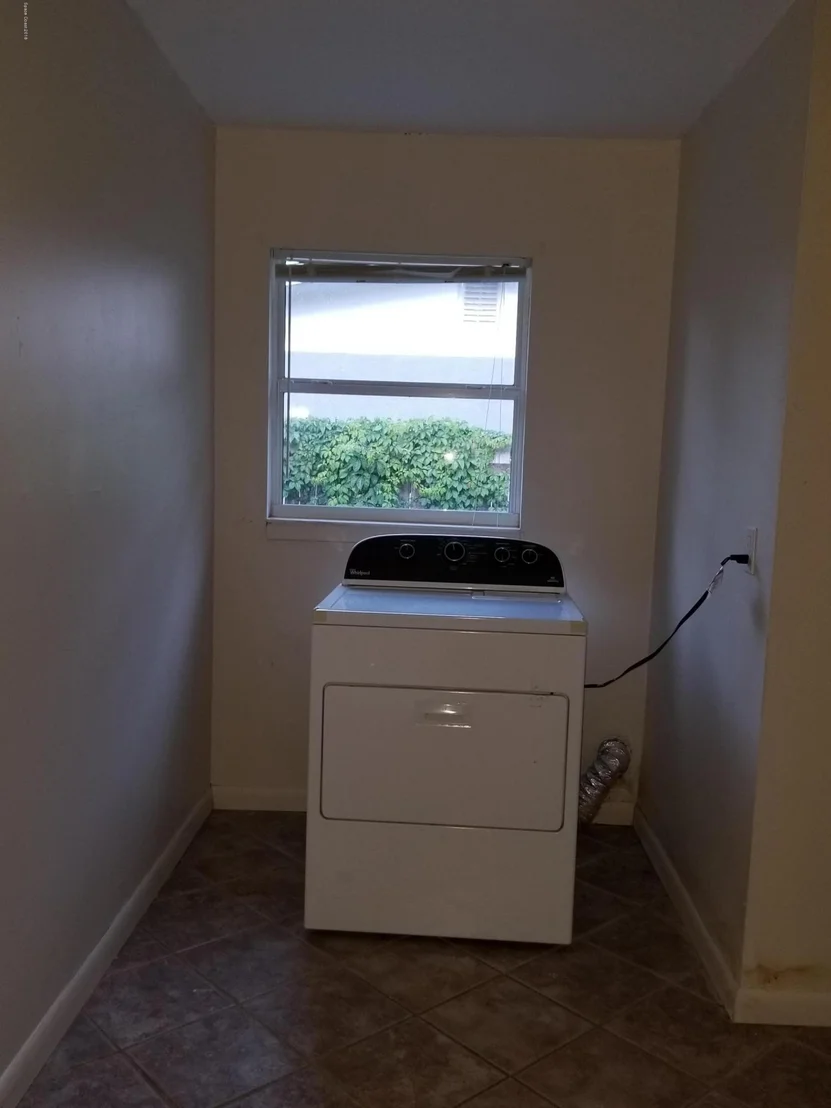 Photo of 993 Demaret Drive