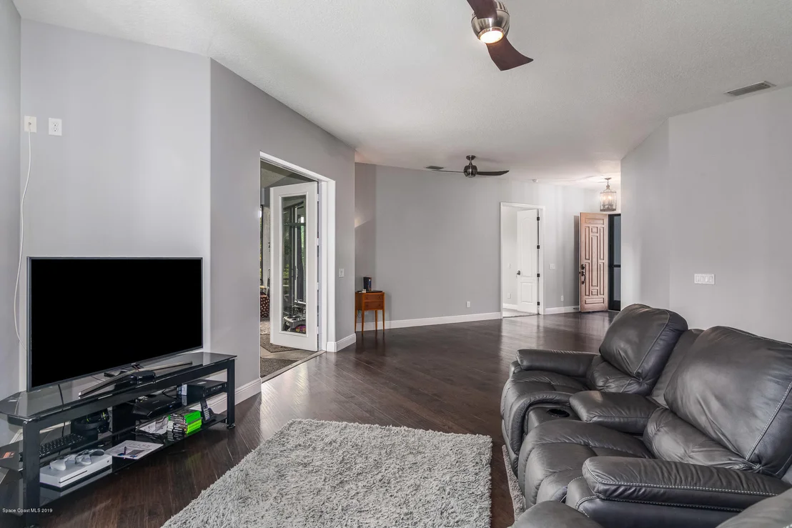 Photo of 1405 Barrow Lane