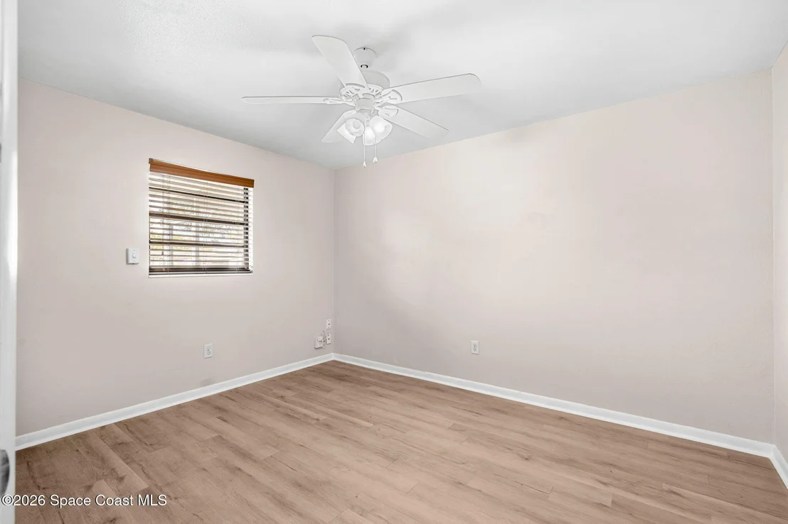Photo of 696 Van Buren Street