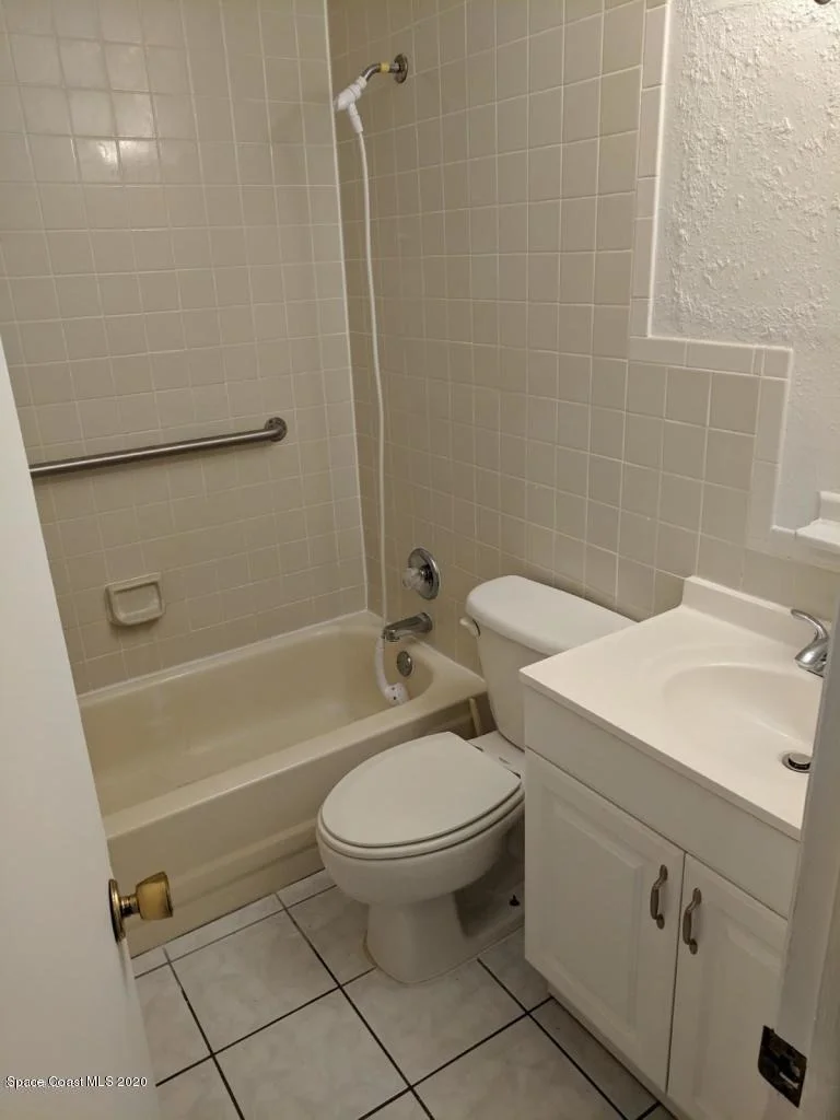 Photo of 2624 Locksley Road