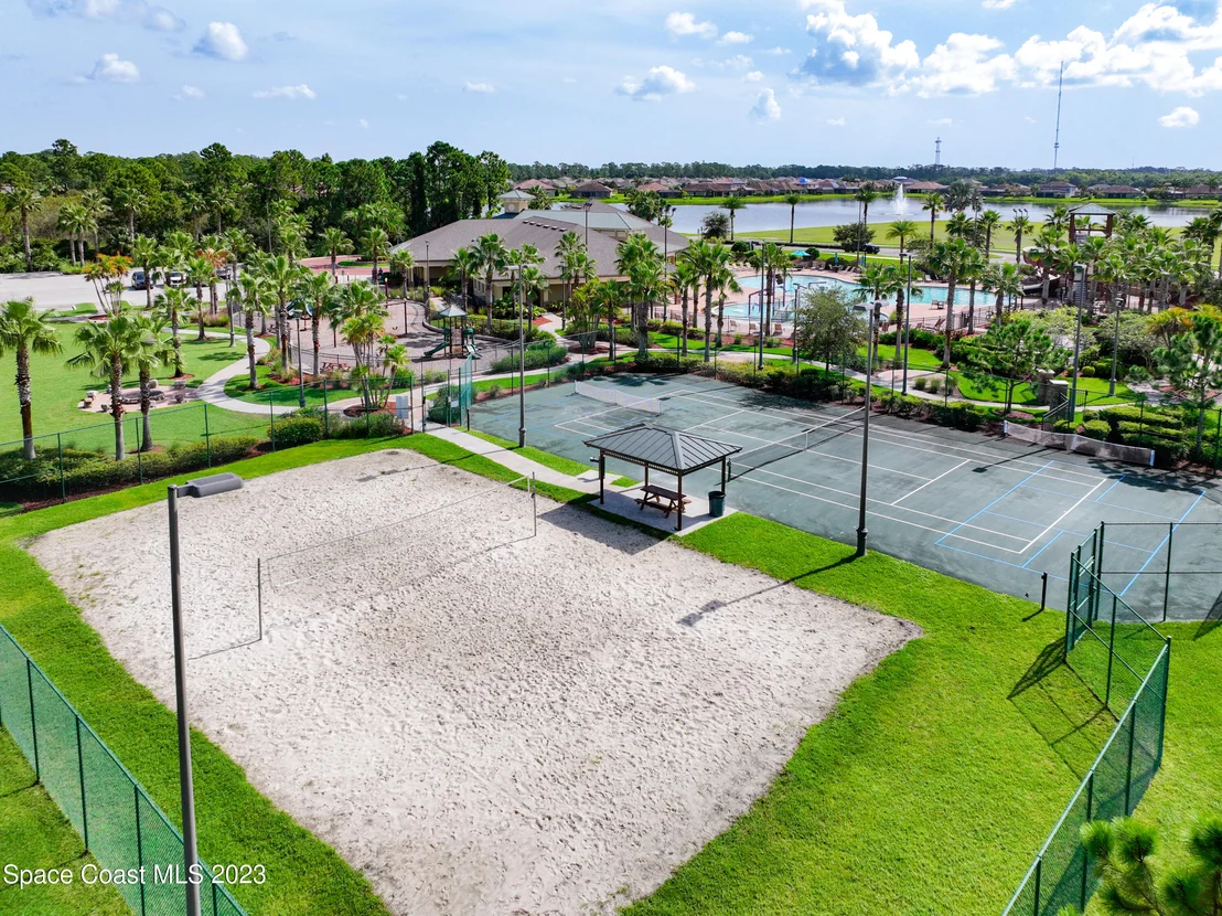 Photo of 690 Fiddleleaf Circle