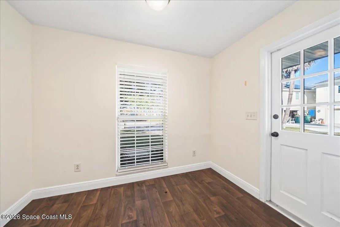 Photo of 210 12th Terrace