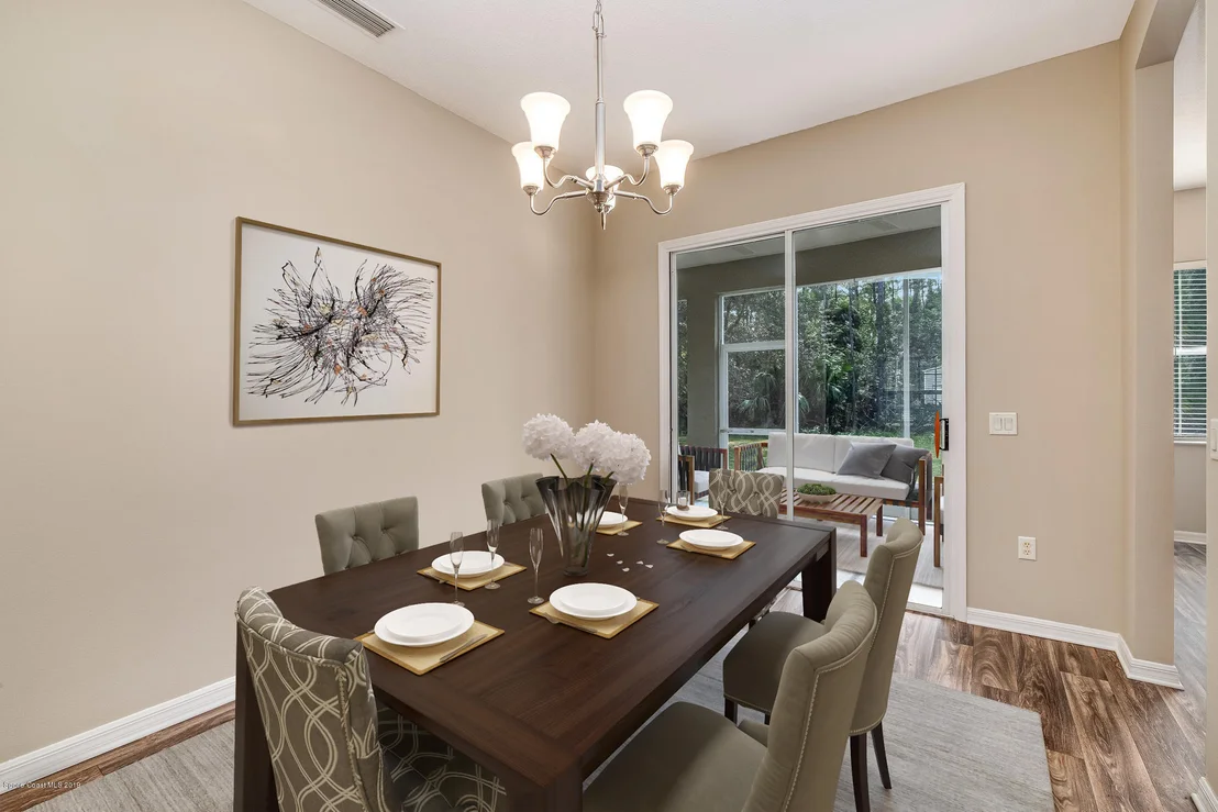 Photo of 1744 Hydrangea Road NW