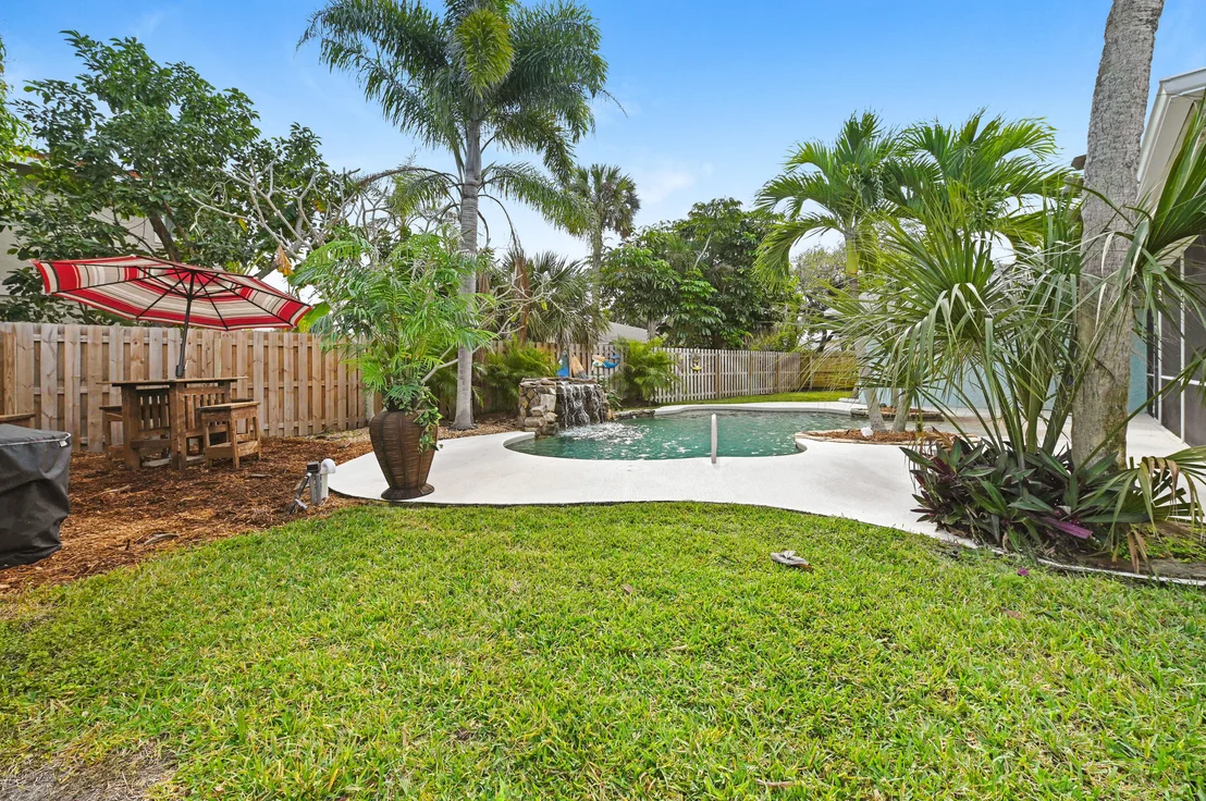 Photo of 205 Rose Drive